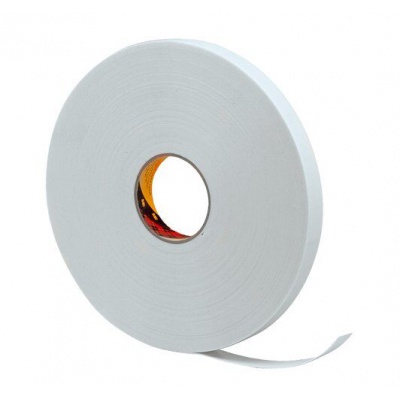 3M 9528W Bandă adezivă de montare cu față dublă din spumă, alb, 12 mm x 66 m