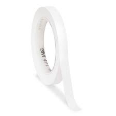 3M 471 Banda adeziva din PVC, 9 mm x 33 m, alb