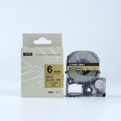 Epson LK-2KBM, SM6ZW, 6mm x 9m, text negru / fundal auriu, banda compatibila
